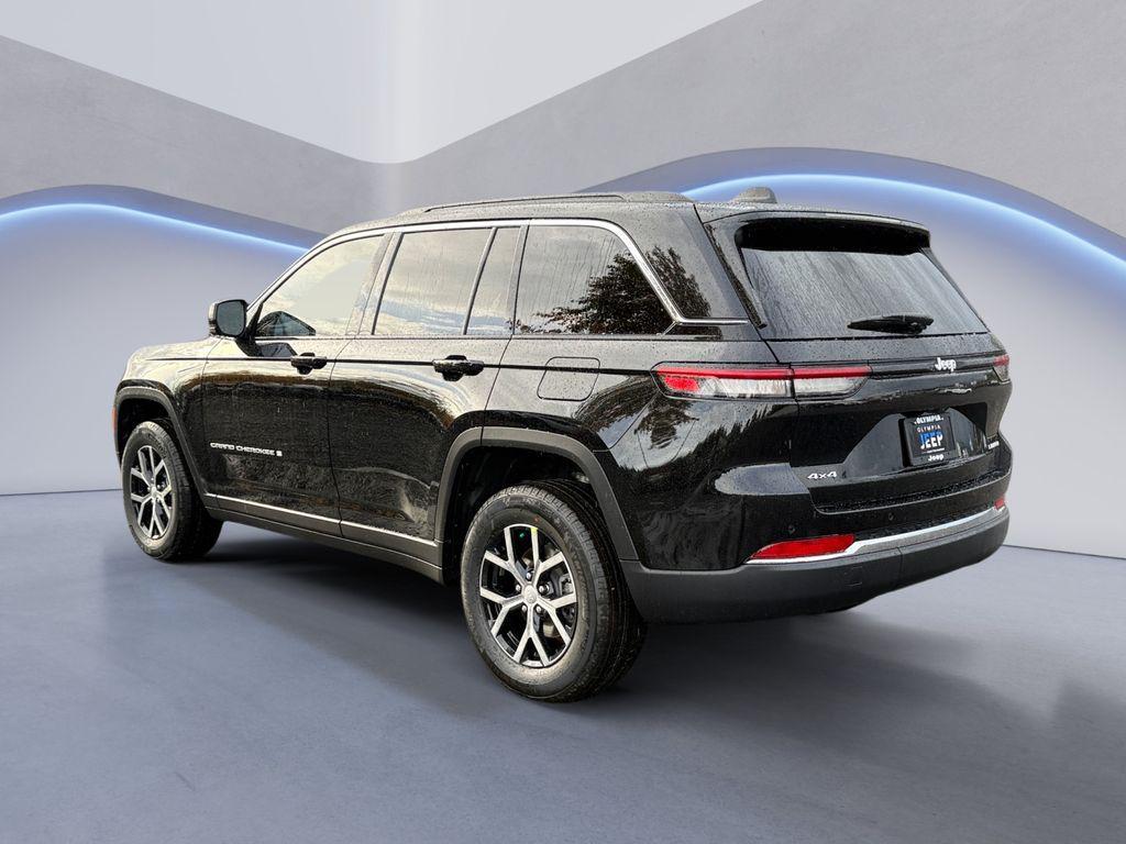 new 2025 Jeep Grand Cherokee car, priced at $46,296