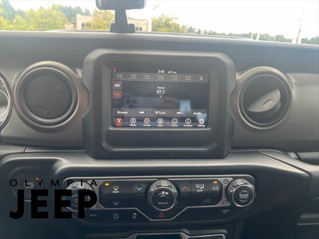 used 2022 Jeep Gladiator car, priced at $30,488