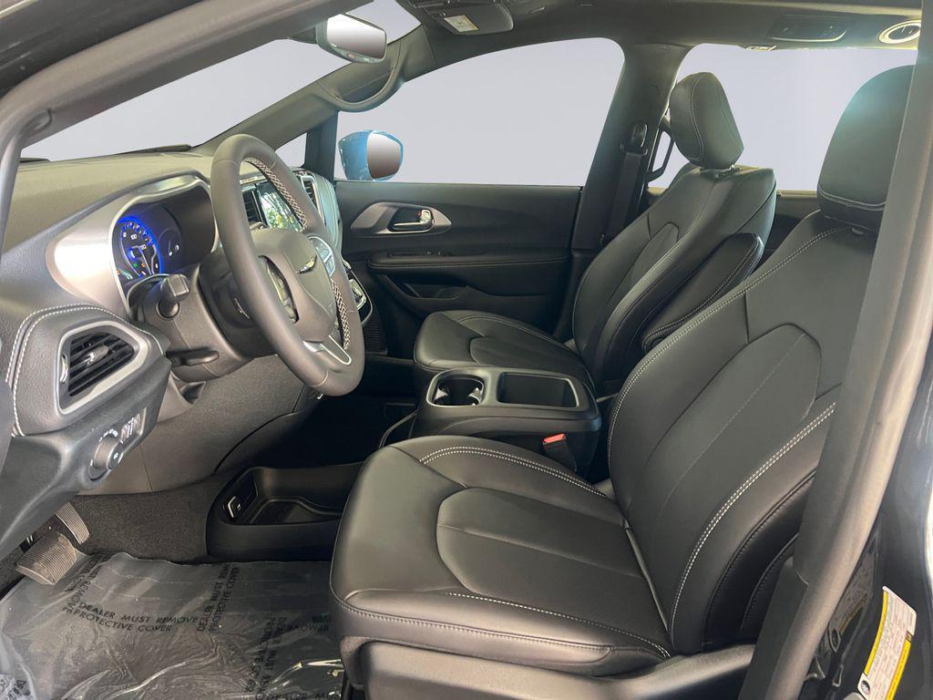new 2026 Chrysler Pacifica car, priced at $47,252