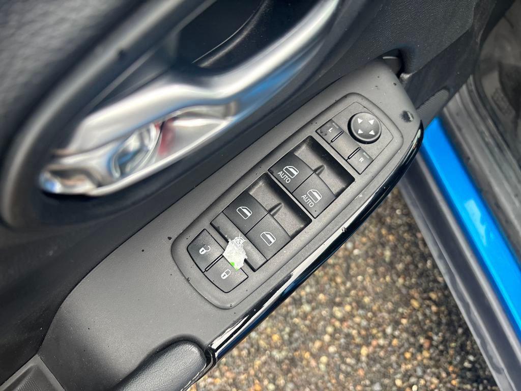 used 2023 Jeep Cherokee car, priced at $22,998