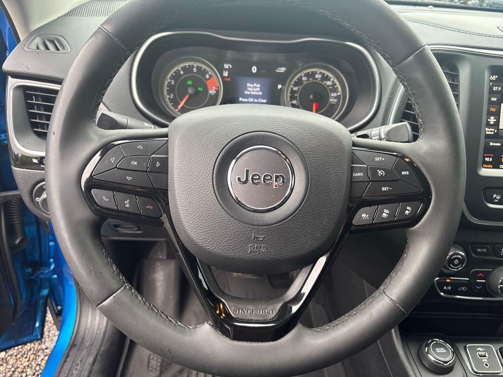 used 2023 Jeep Cherokee car, priced at $22,998