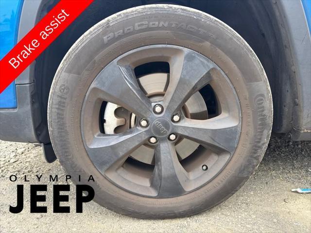 used 2023 Jeep Cherokee car, priced at $24,716