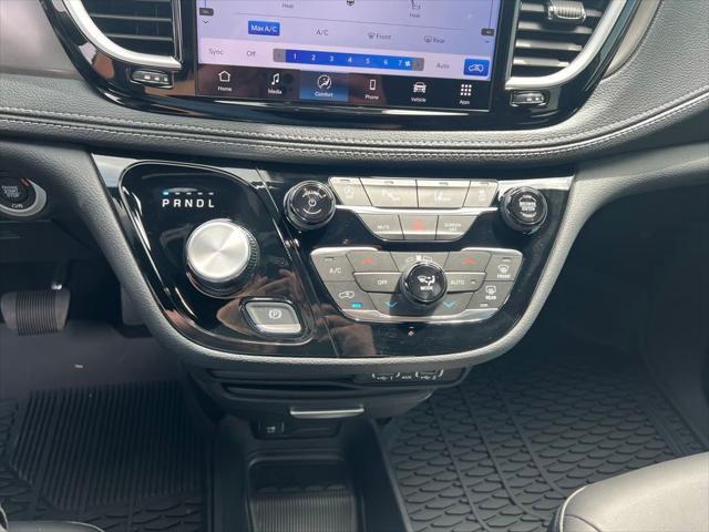 new 2025 Chrysler Pacifica car, priced at $41,439