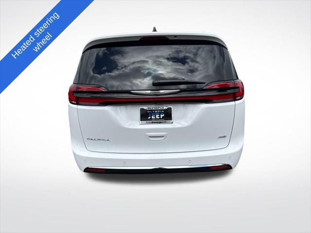 new 2025 Chrysler Pacifica car, priced at $41,439
