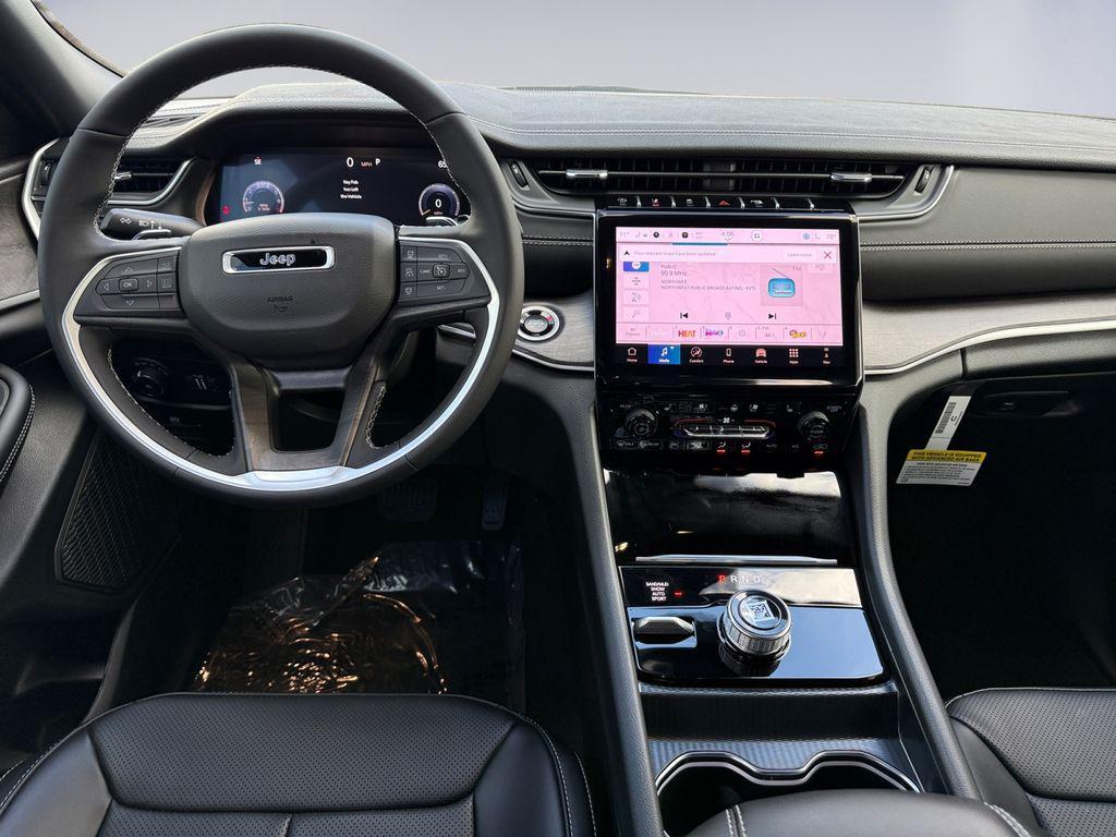 new 2025 Jeep Grand Cherokee car, priced at $53,265