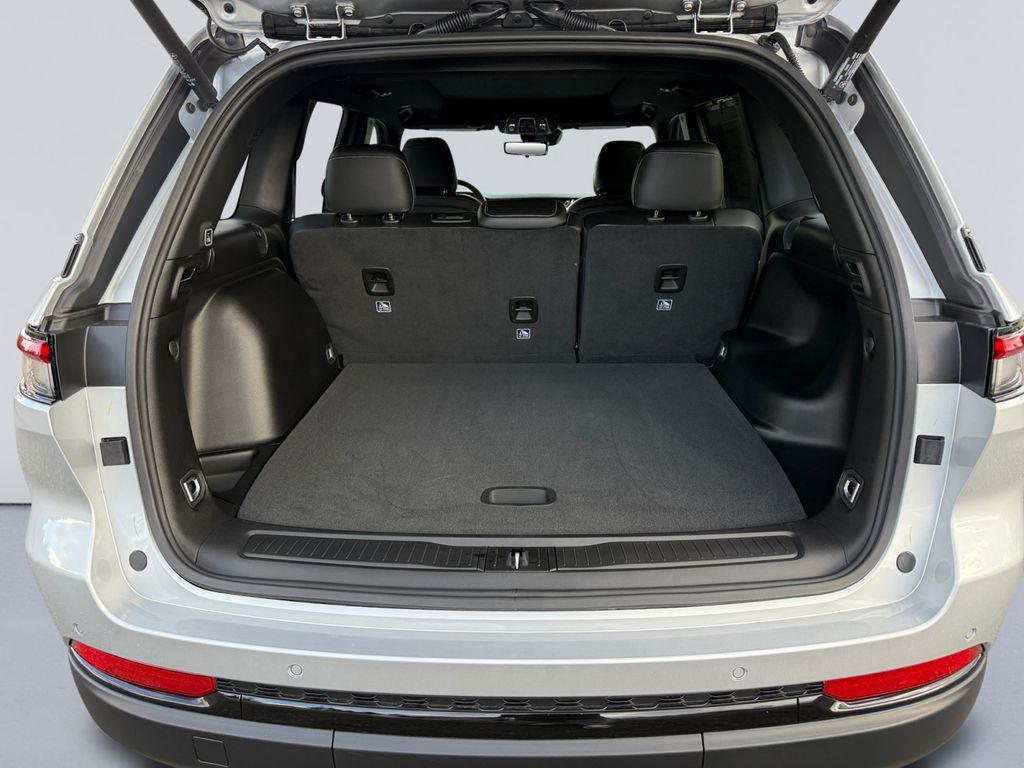new 2025 Jeep Grand Cherokee car, priced at $53,265