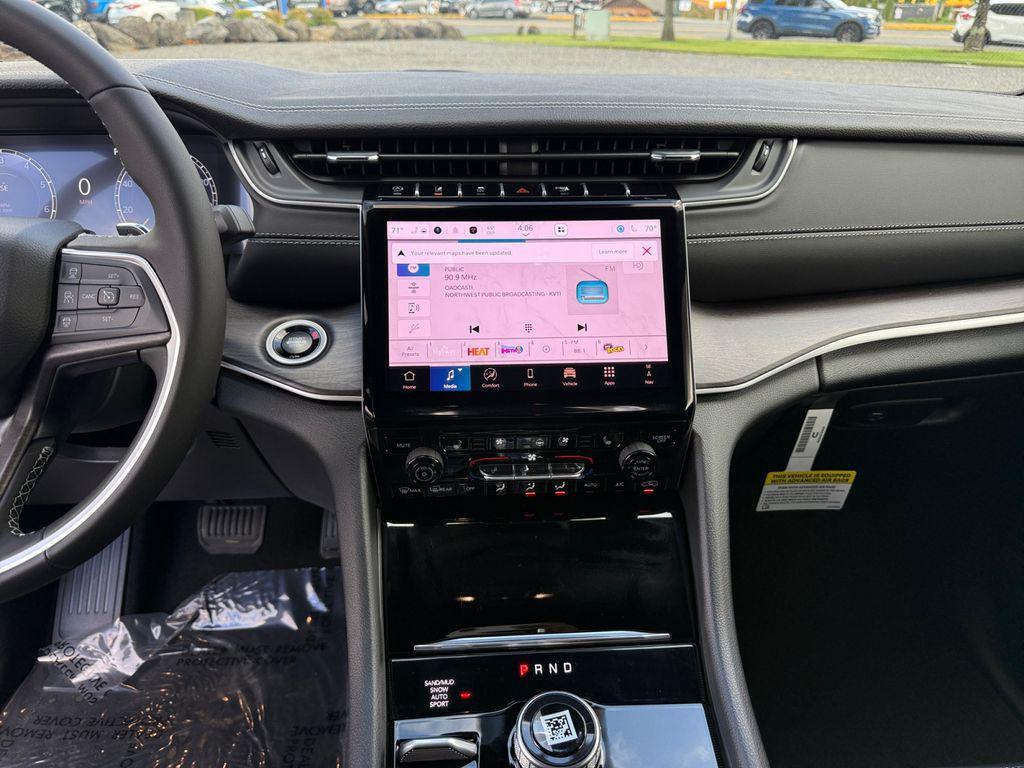 new 2025 Jeep Grand Cherokee car, priced at $53,265