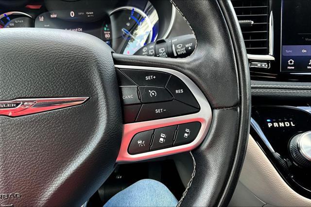 used 2022 Chrysler Pacifica Hybrid car, priced at $25,889