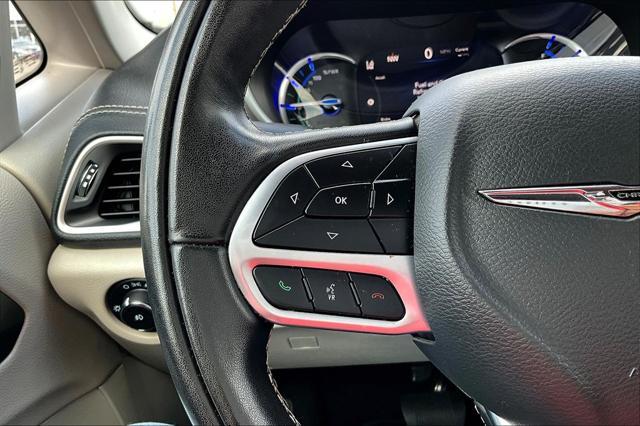 used 2022 Chrysler Pacifica Hybrid car, priced at $25,889