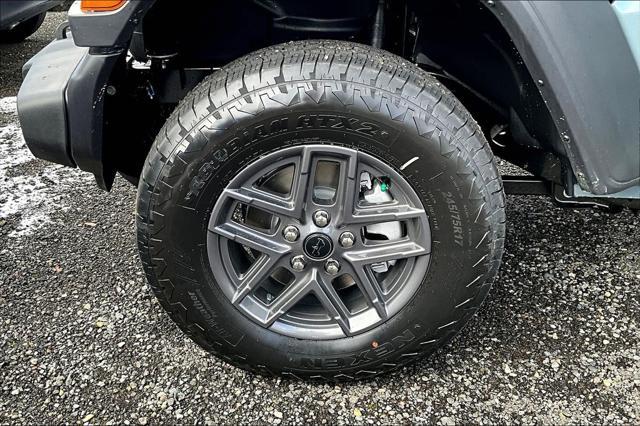 new 2025 Jeep Wrangler car, priced at $48,081