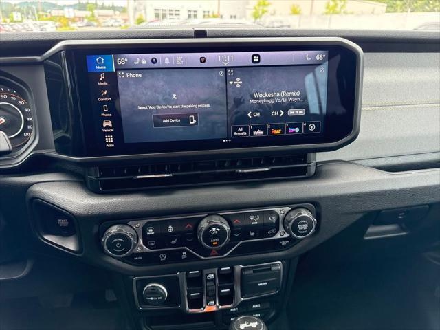 new 2025 Jeep Wrangler car, priced at $46,081