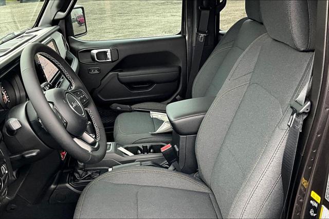 new 2025 Jeep Wrangler car, priced at $47,897