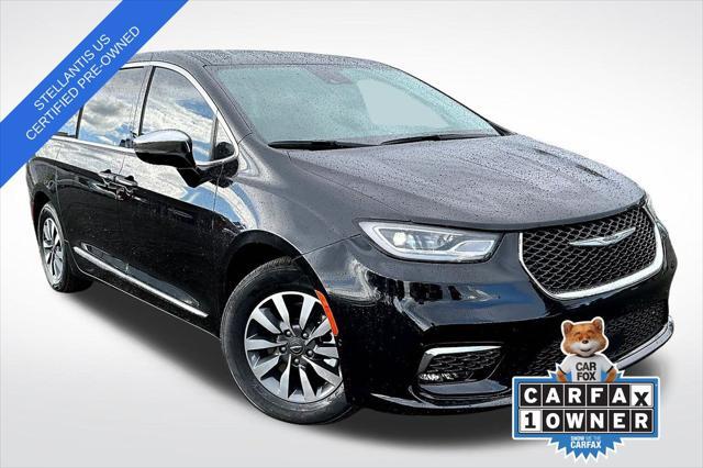 used 2022 Chrysler Pacifica Hybrid car, priced at $26,488