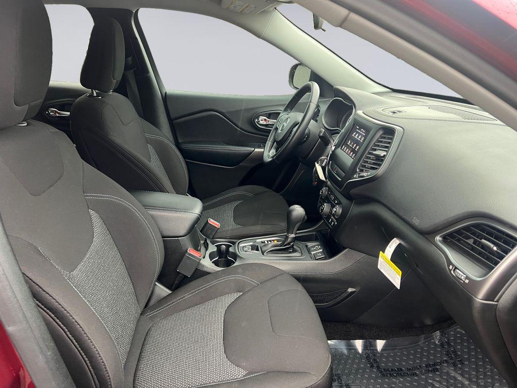 used 2019 Jeep Cherokee car, priced at $13,488