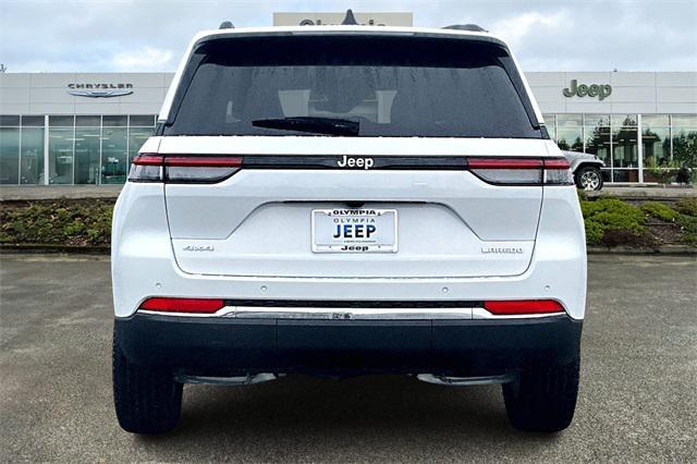 new 2025 Jeep Grand Cherokee car, priced at $42,120