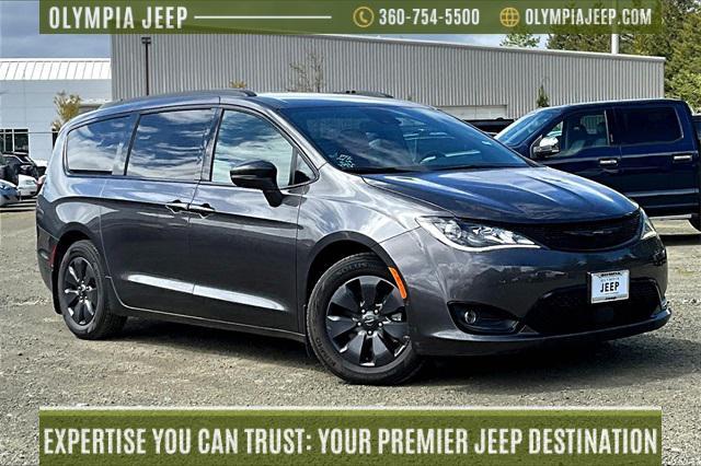 used 2020 Chrysler Pacifica Hybrid car, priced at $46,889