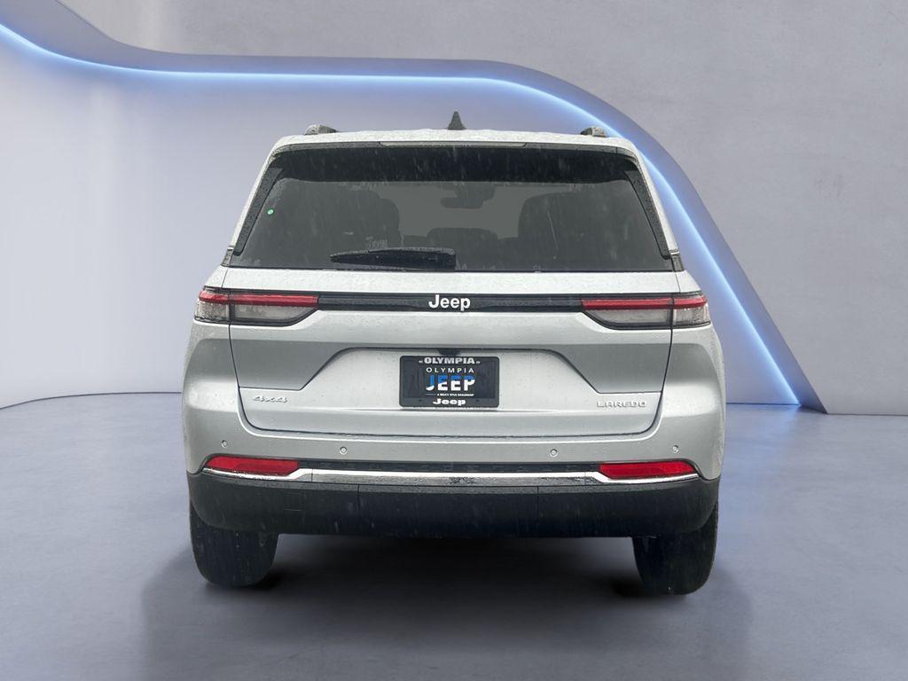 new 2025 Jeep Grand Cherokee car, priced at $41,620