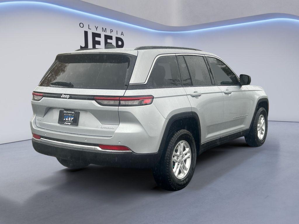 new 2025 Jeep Grand Cherokee car, priced at $41,620