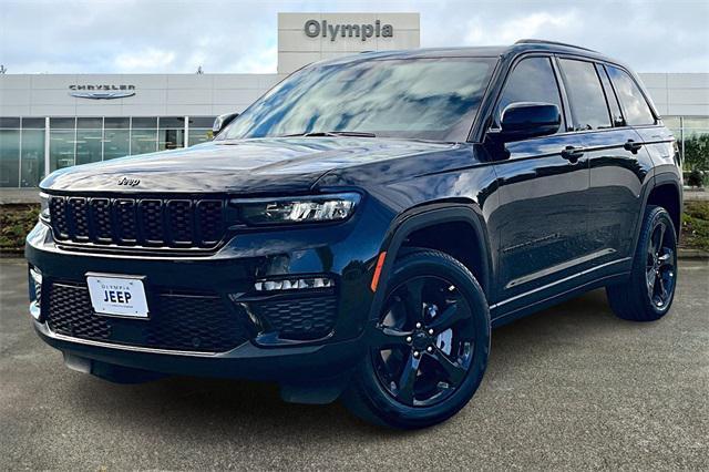 new 2025 Jeep Grand Cherokee car, priced at $54,955