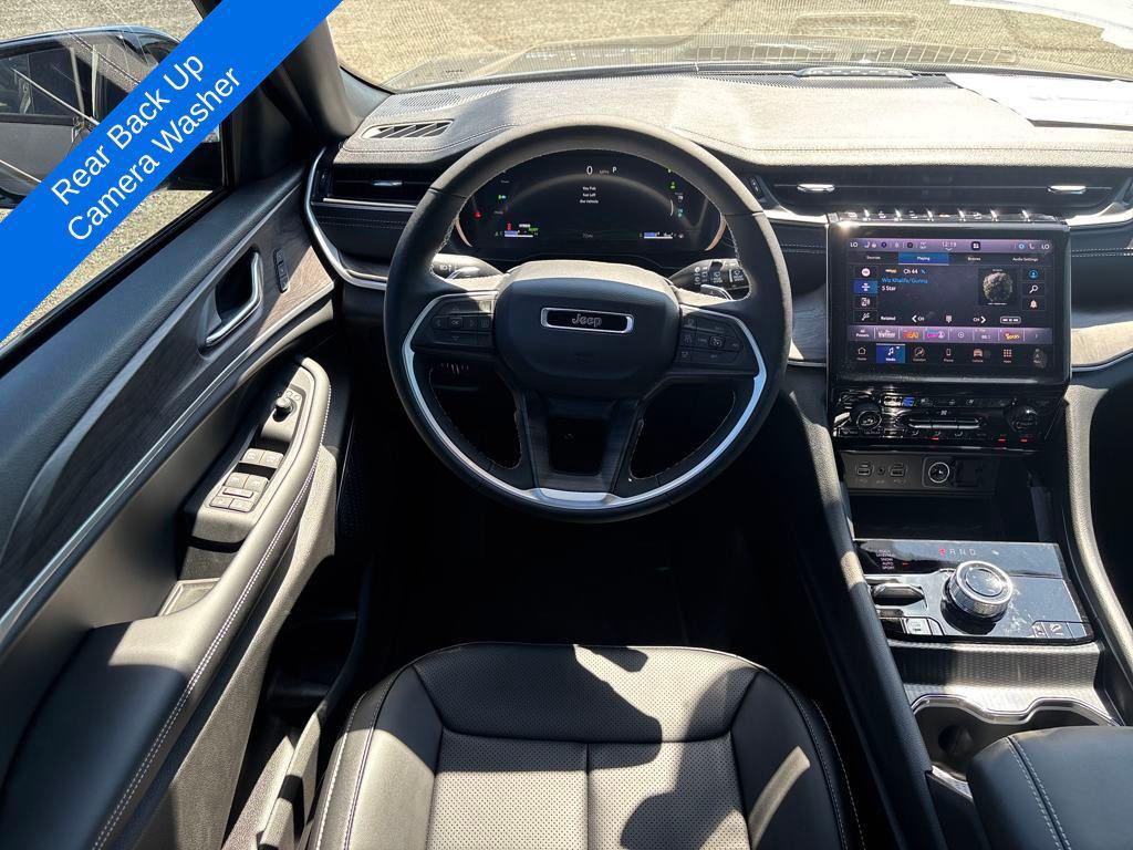 new 2025 Jeep Grand Cherokee car, priced at $62,018