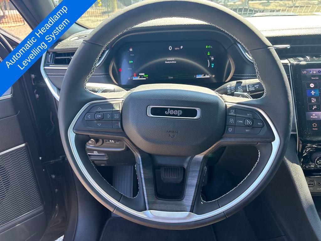new 2025 Jeep Grand Cherokee car, priced at $62,018