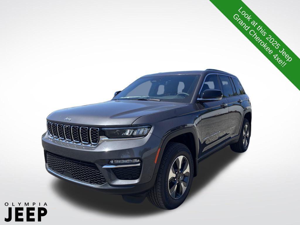 new 2025 Jeep Grand Cherokee car, priced at $62,018