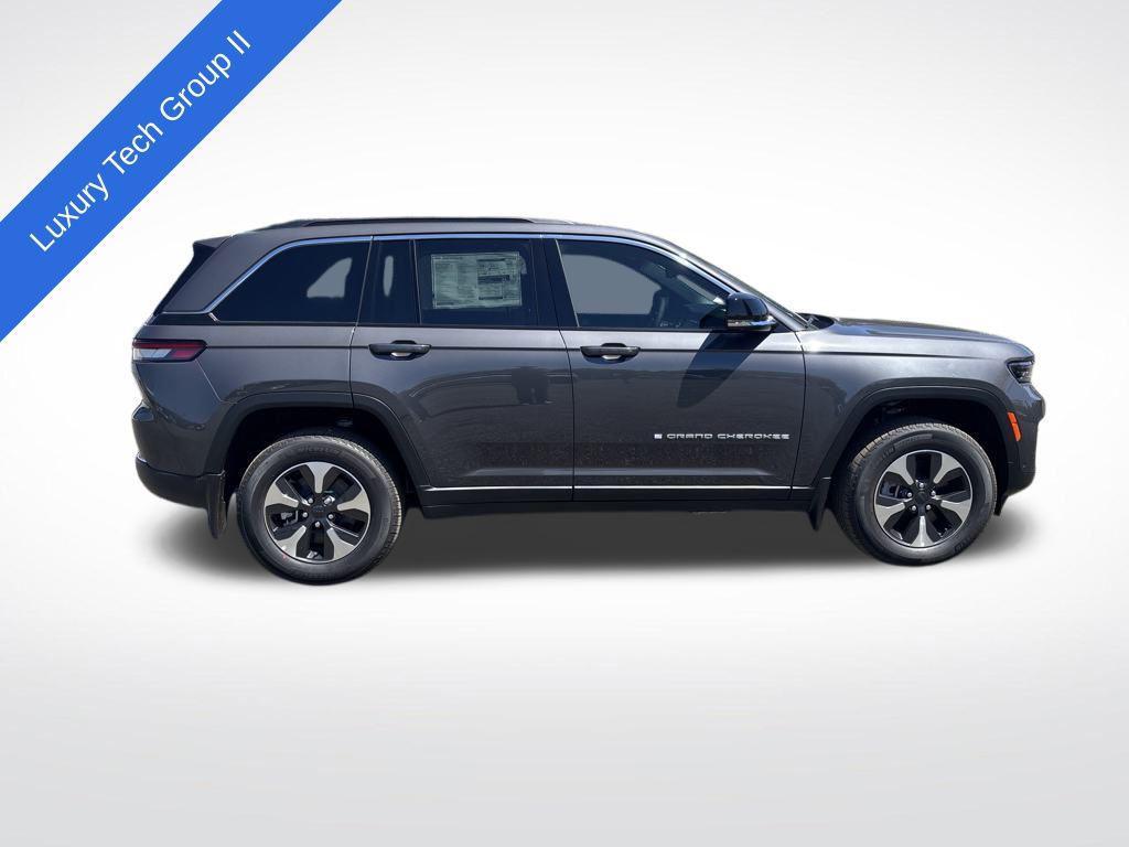new 2025 Jeep Grand Cherokee car, priced at $62,018