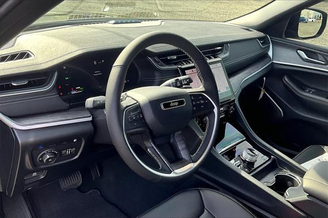 new 2025 Jeep Grand Cherokee car, priced at $59,855
