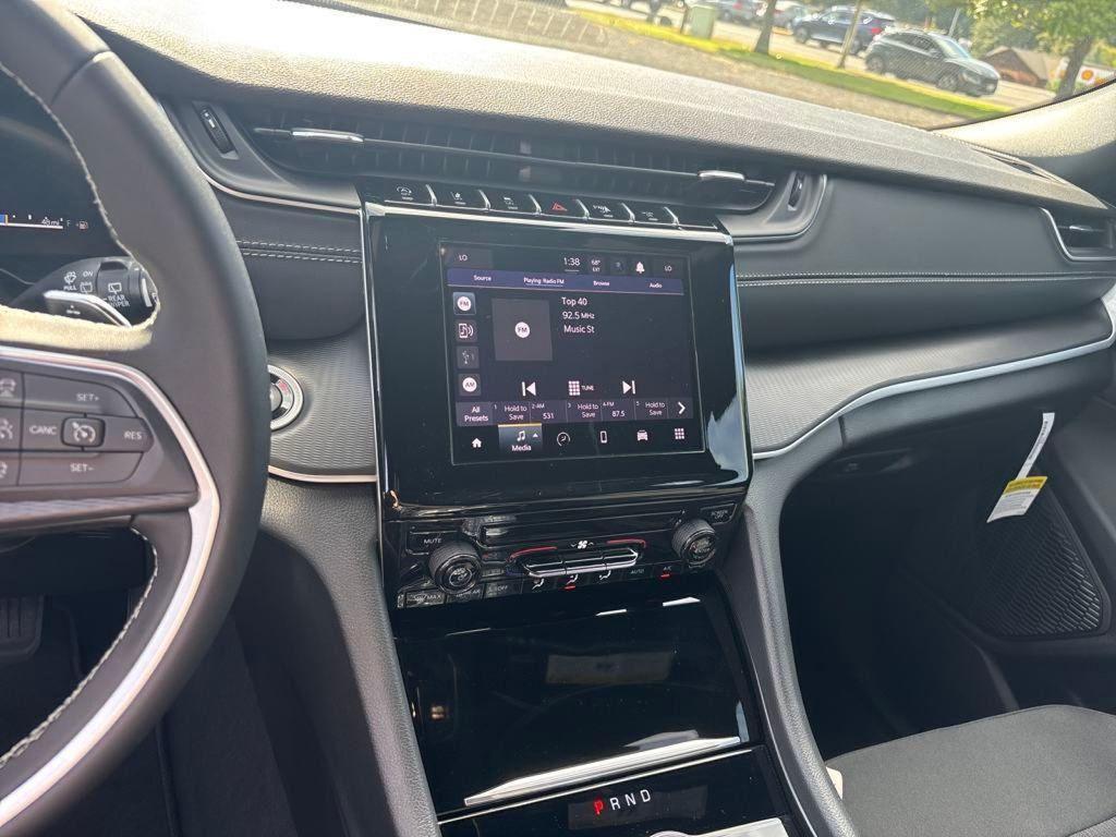 new 2025 Jeep Grand Cherokee L car, priced at $42,845