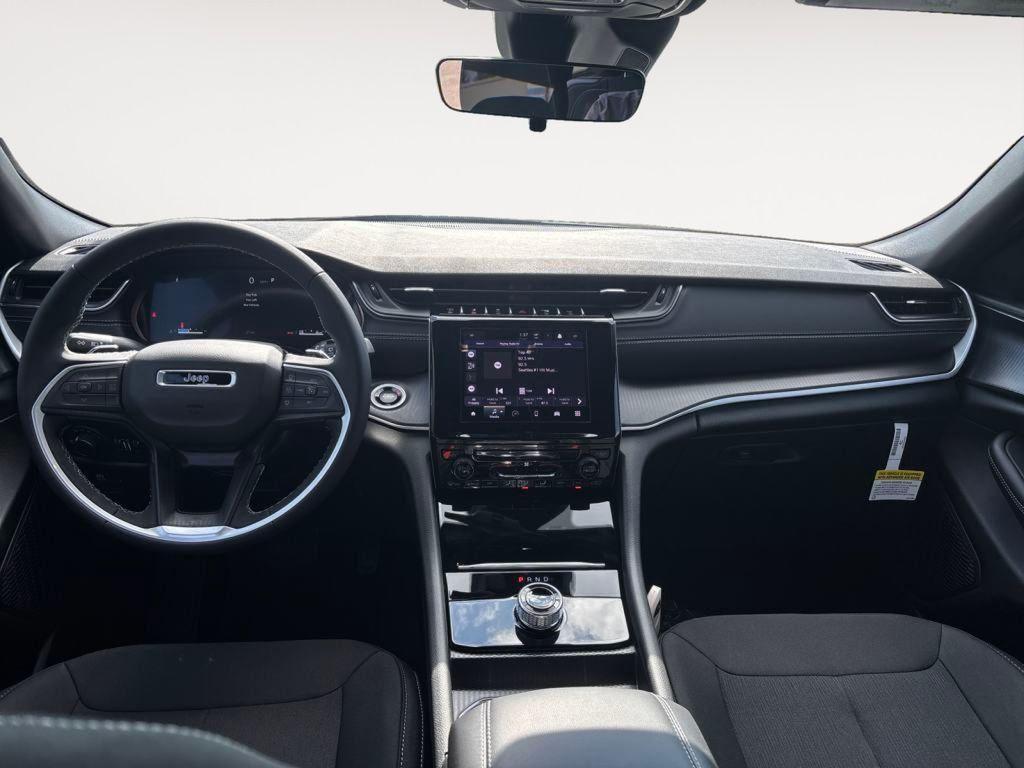new 2025 Jeep Grand Cherokee L car, priced at $42,845
