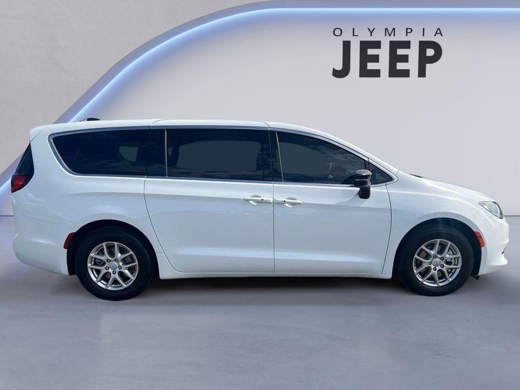 new 2025 Chrysler Voyager car, priced at $33,291