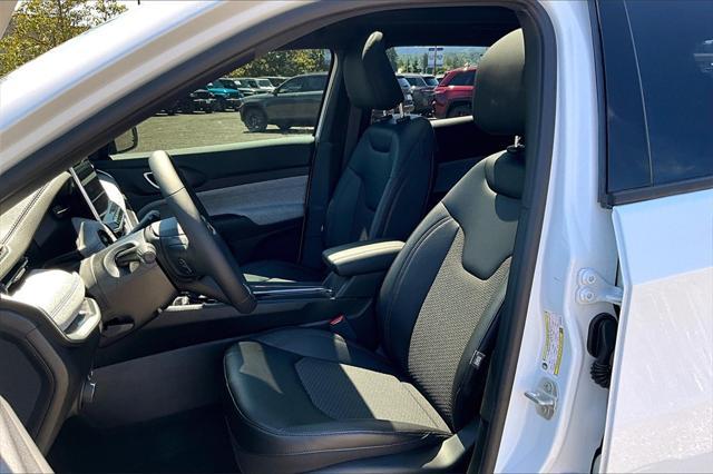 new 2024 Jeep Compass car, priced at $28,215