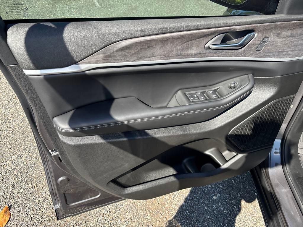 new 2025 Jeep Grand Cherokee L car, priced at $53,063