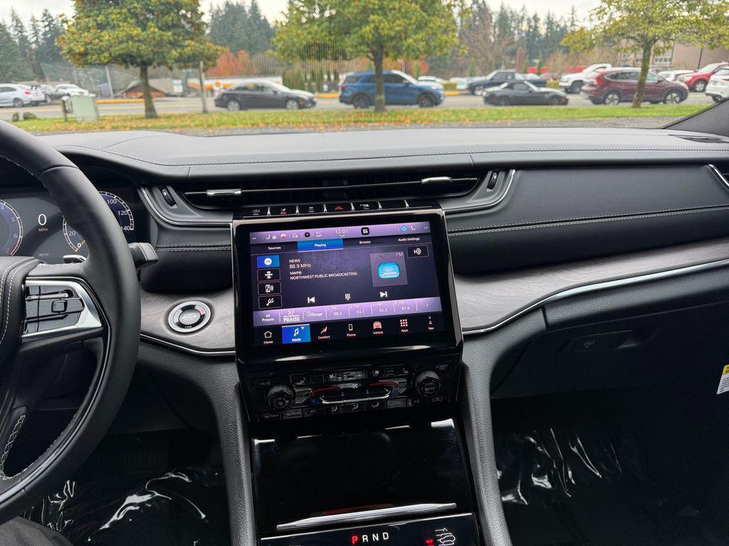 new 2025 Jeep Grand Cherokee car, priced at $66,655