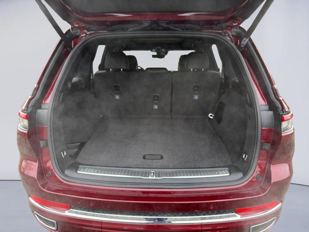 new 2025 Jeep Grand Cherokee car, priced at $66,655