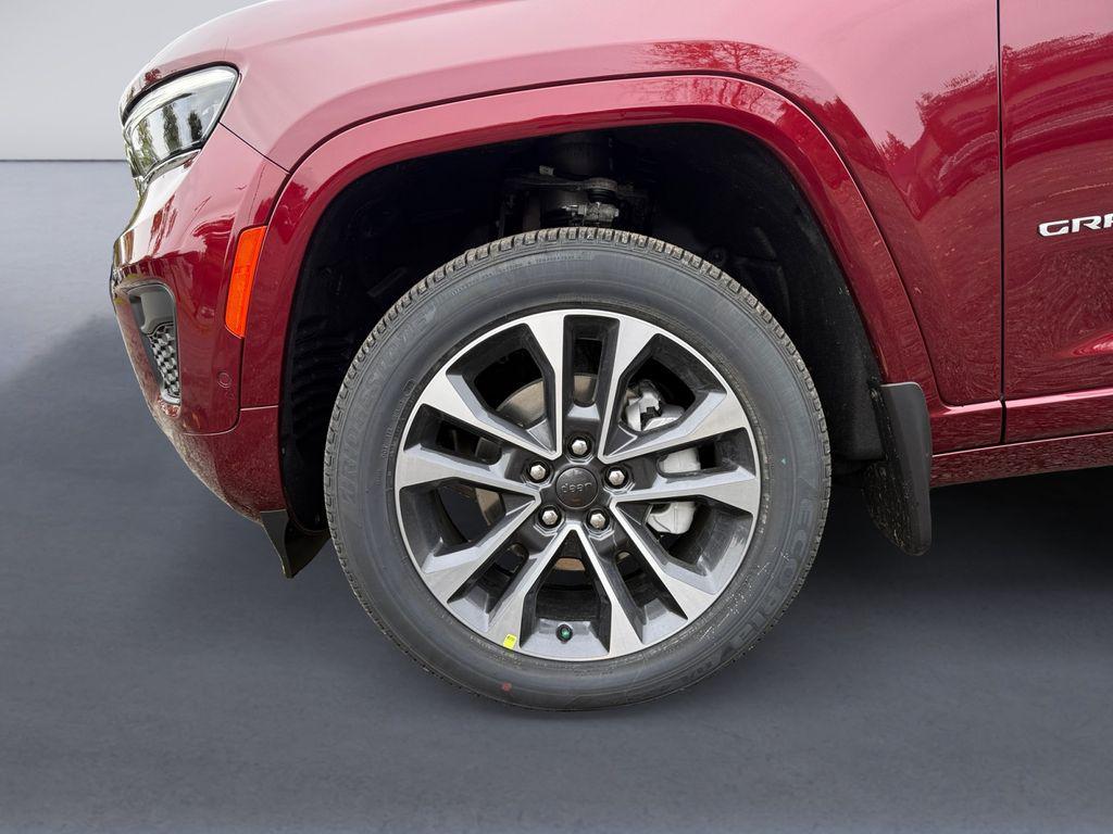 new 2025 Jeep Grand Cherokee car, priced at $66,655