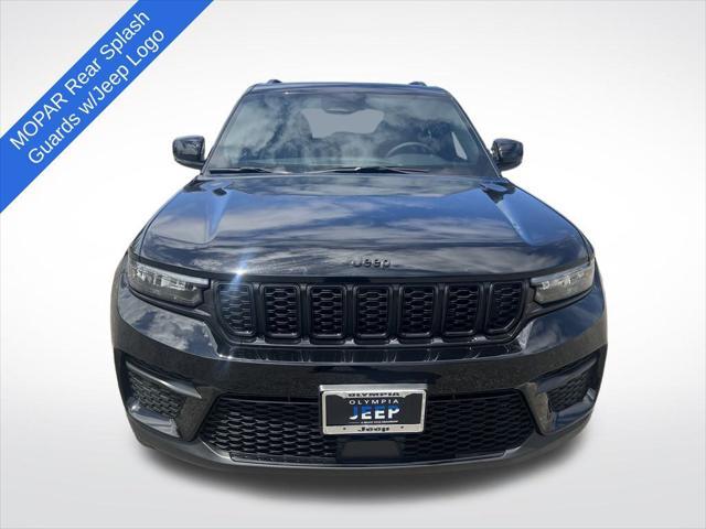 new 2025 Jeep Grand Cherokee car, priced at $49,795