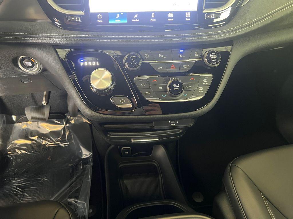 new 2026 Chrysler Pacifica car, priced at $46,085