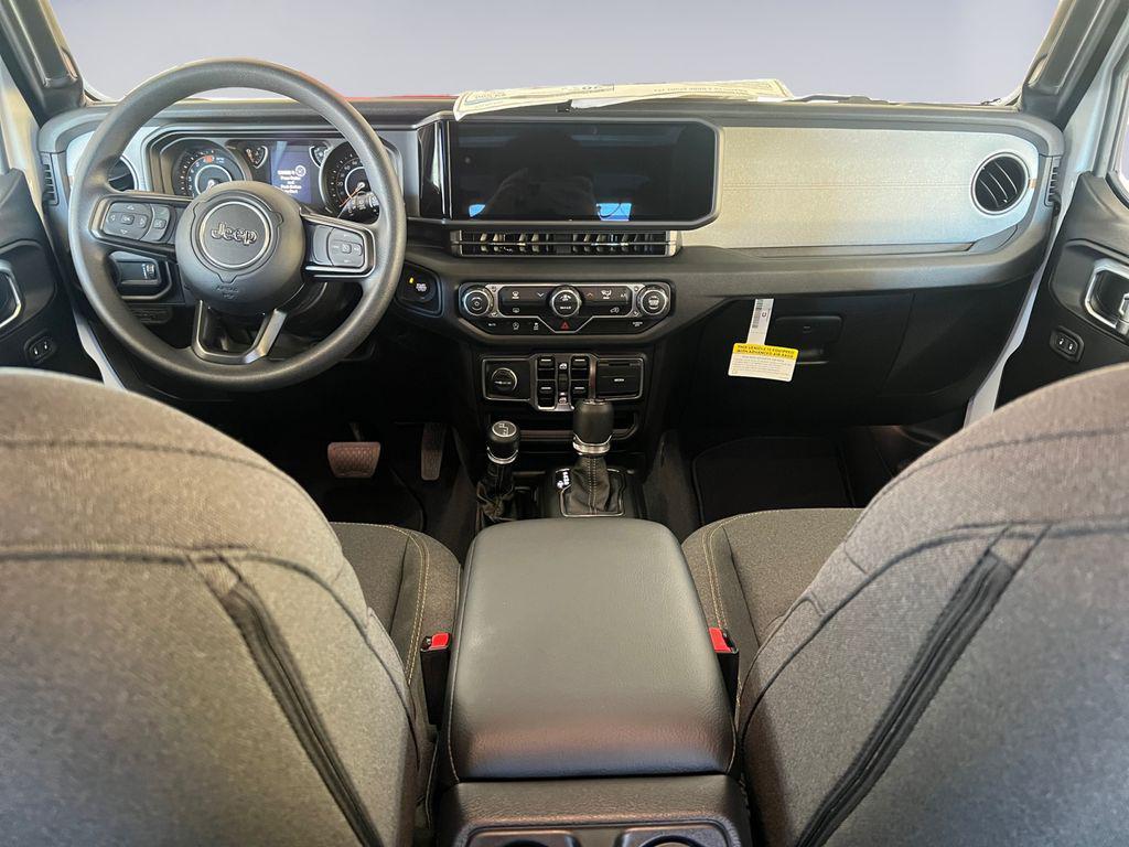new 2025 Jeep Wrangler car, priced at $37,733