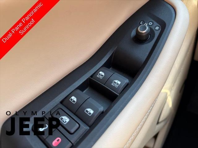 used 2022 Jeep Grand Cherokee car, priced at $33,696