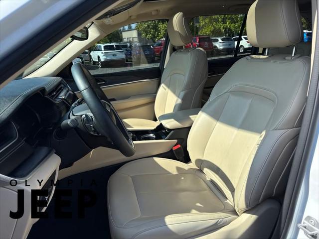 used 2022 Jeep Grand Cherokee car, priced at $33,696