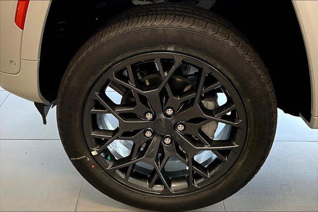 new 2025 Jeep Grand Cherokee car, priced at $73,825