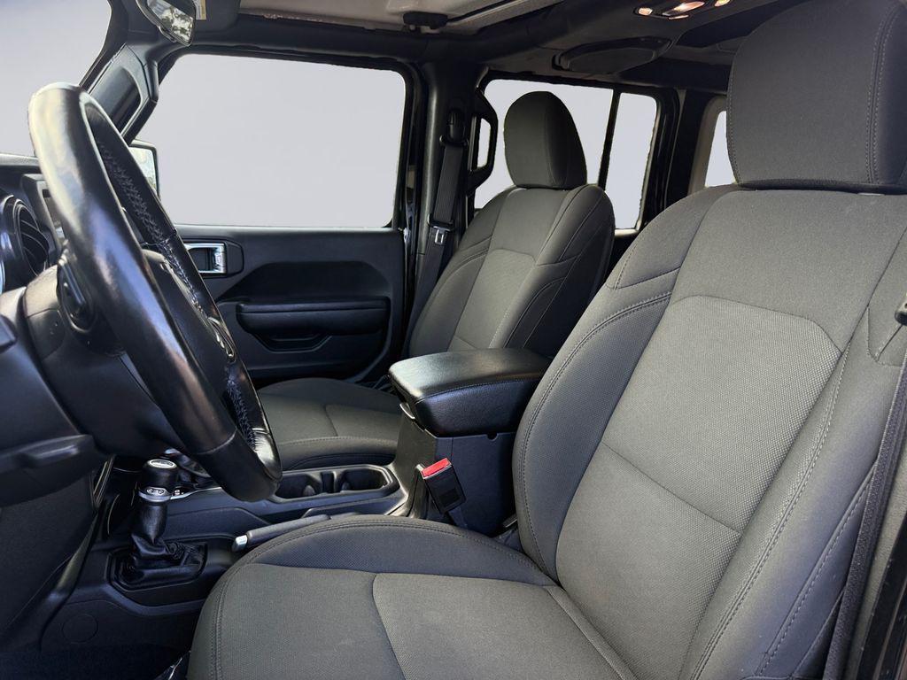 used 2022 Jeep Wrangler Unlimited car, priced at $32,998