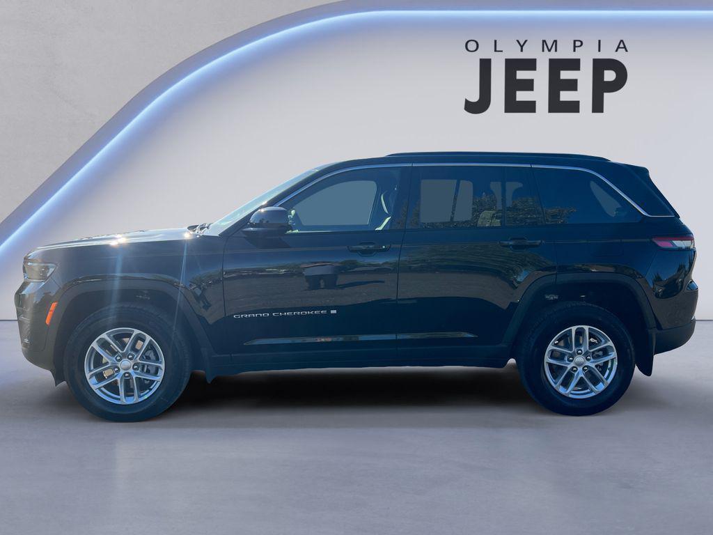 new 2025 Jeep Grand Cherokee car, priced at $38,550