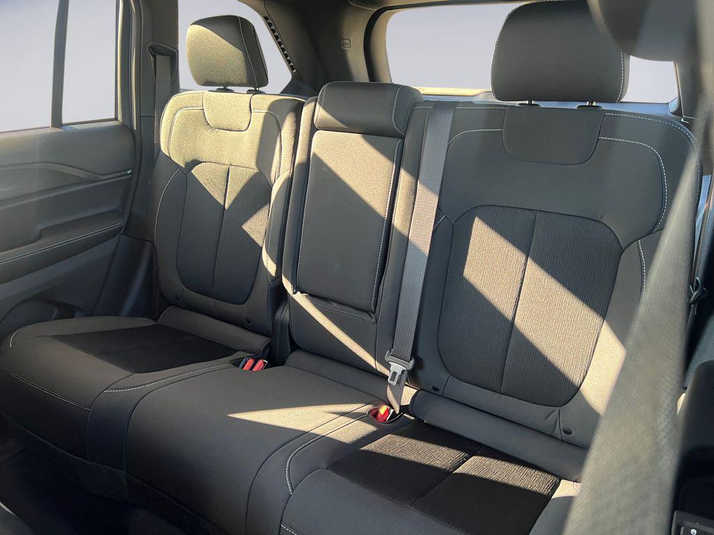 new 2025 Jeep Grand Cherokee car, priced at $38,550