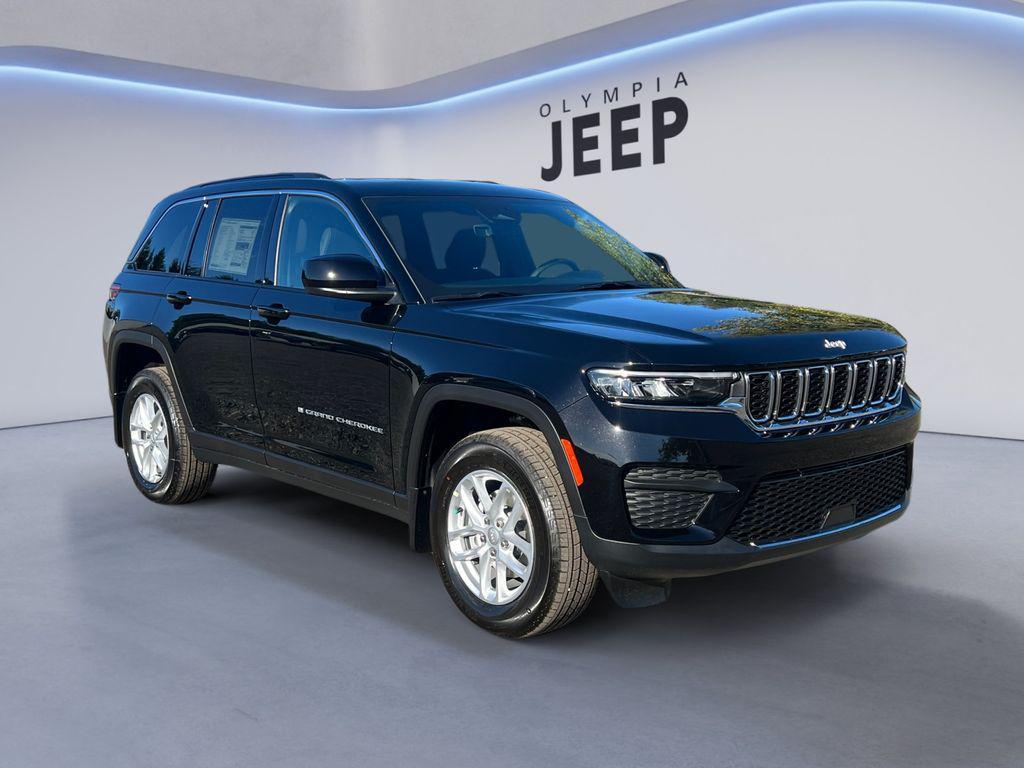 new 2025 Jeep Grand Cherokee car, priced at $38,550