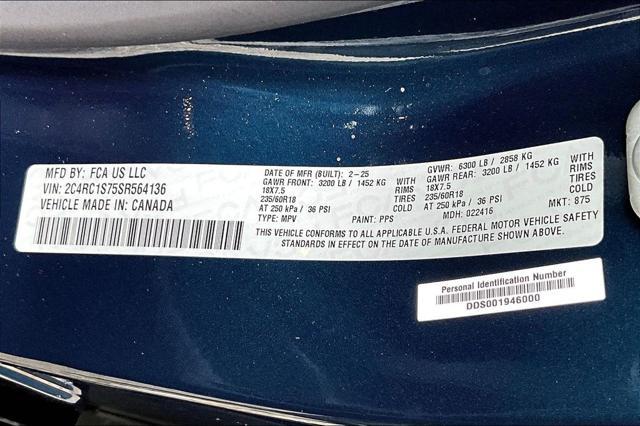 new 2025 Chrysler Pacifica Hybrid car, priced at $46,451