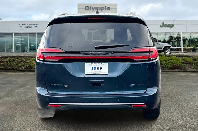 new 2025 Chrysler Pacifica Hybrid car, priced at $46,451