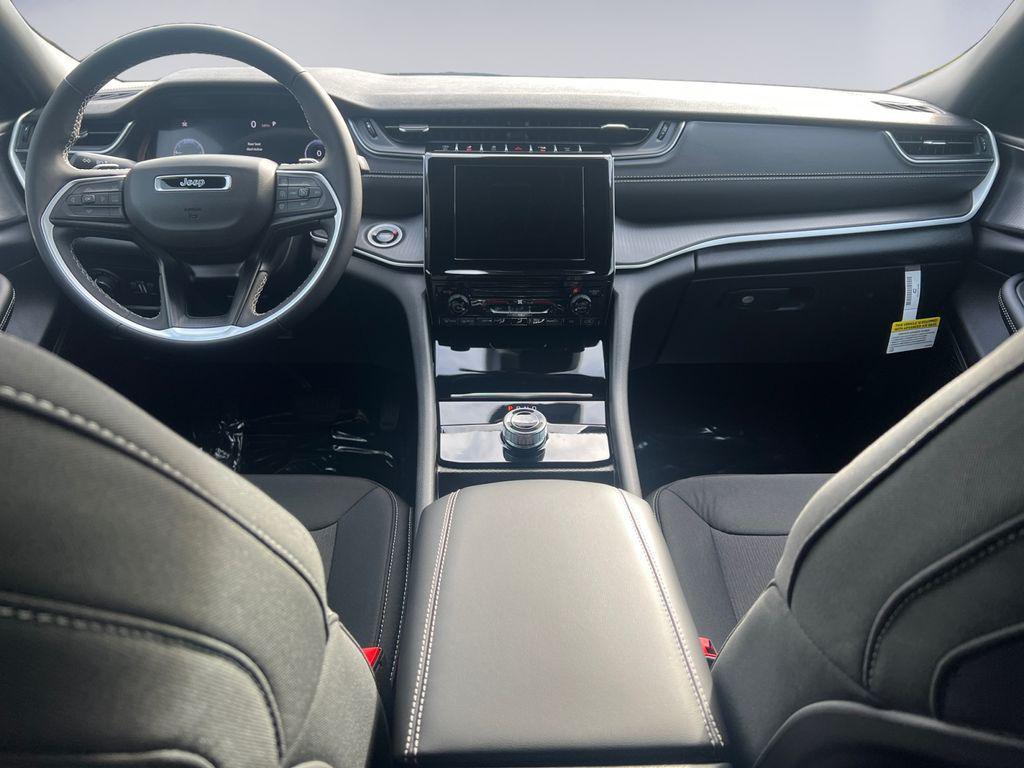 new 2025 Jeep Grand Cherokee L car, priced at $42,795