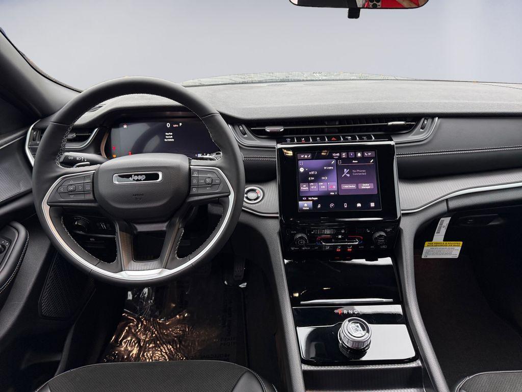 new 2025 Jeep Grand Cherokee car, priced at $47,725